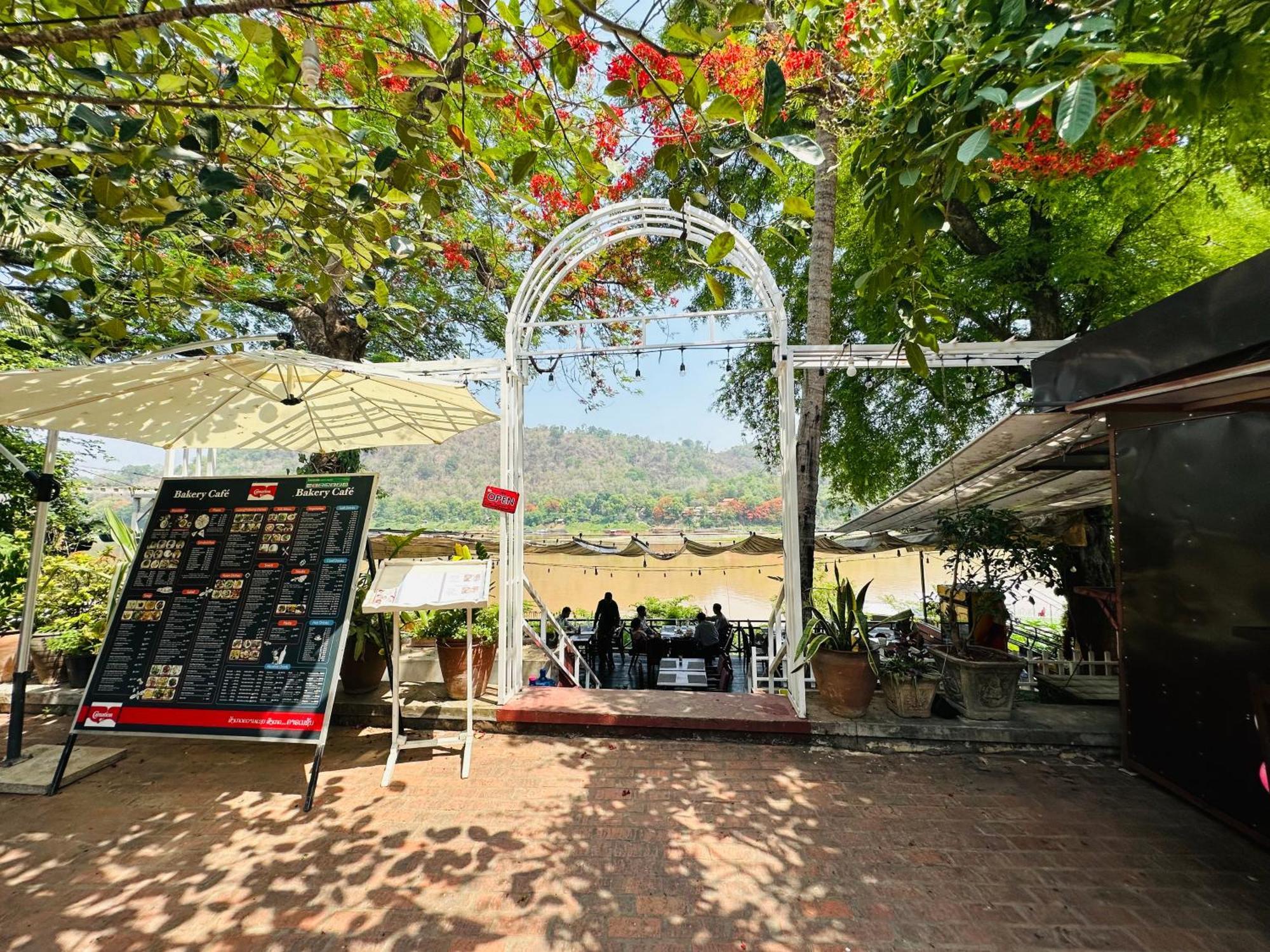 Villa Phonethip Mekong Riverside Luang Prabang Ngoại thất bức ảnh